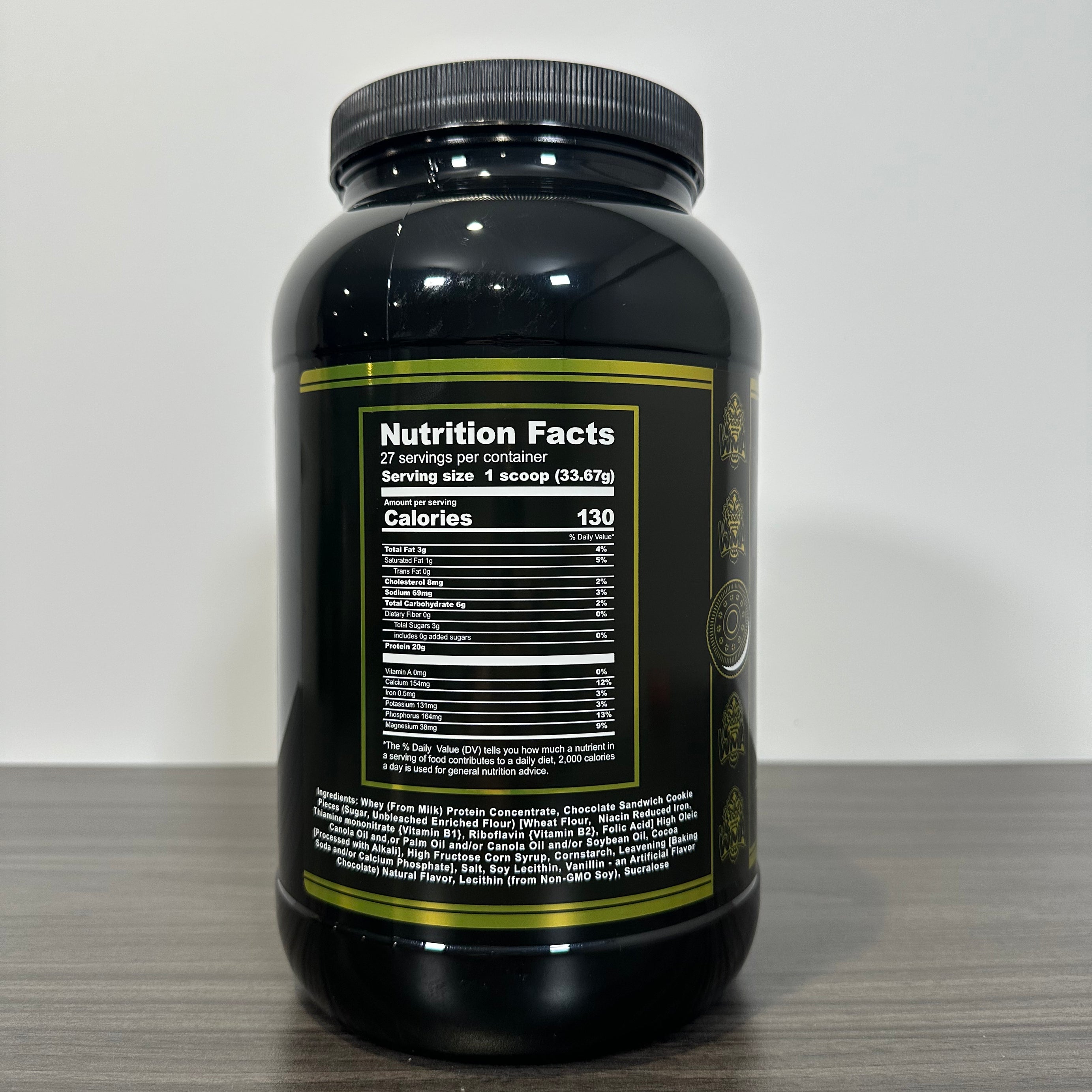 Colossal Cookies & Chocolate Cream